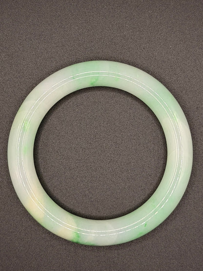 天然A貨細糯種豆青元形緬甸玉手鐲