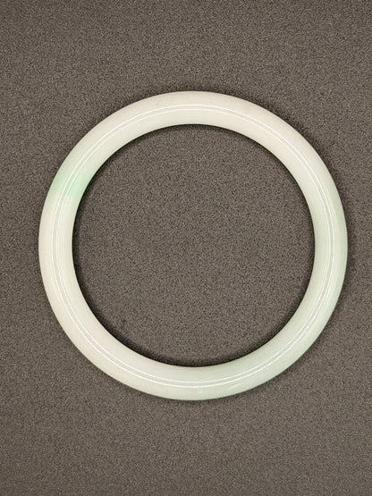 天然A货白地青缅甸翠玉手镯 | Natural Type A White & Green Burmese Jadeite Bangle