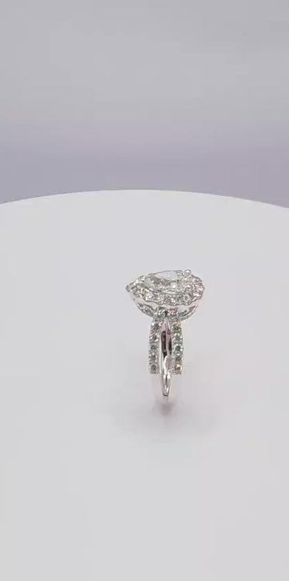18K White Gold IGI Certified Lab Grown Pear Diamond Halo Engagement Ring